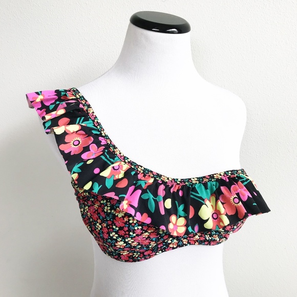 Xhilaration : asymmetrical floral bikini top Med - Picture 3 of 5